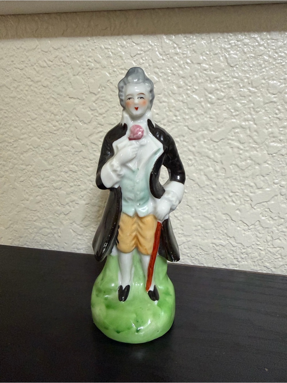 Vintage Porcelain Figurine Couple